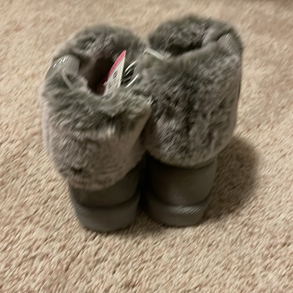 Brand new size 5c boots - Picture 3 of 4